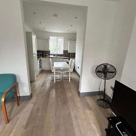 Nky Classic Brixton Apartment Three London Exterior foto